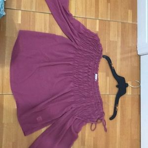 top off the shoulders size M